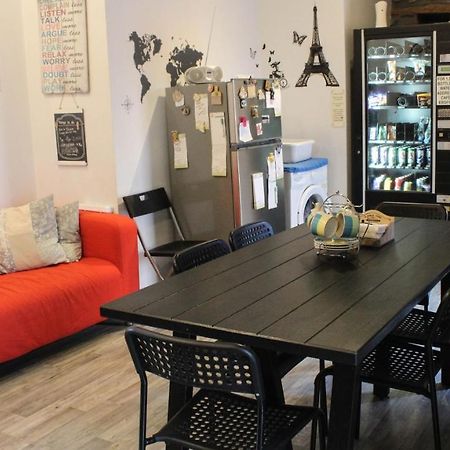 Meteora Central Hostel กาลัมปากา ภายนอก รูปภาพ