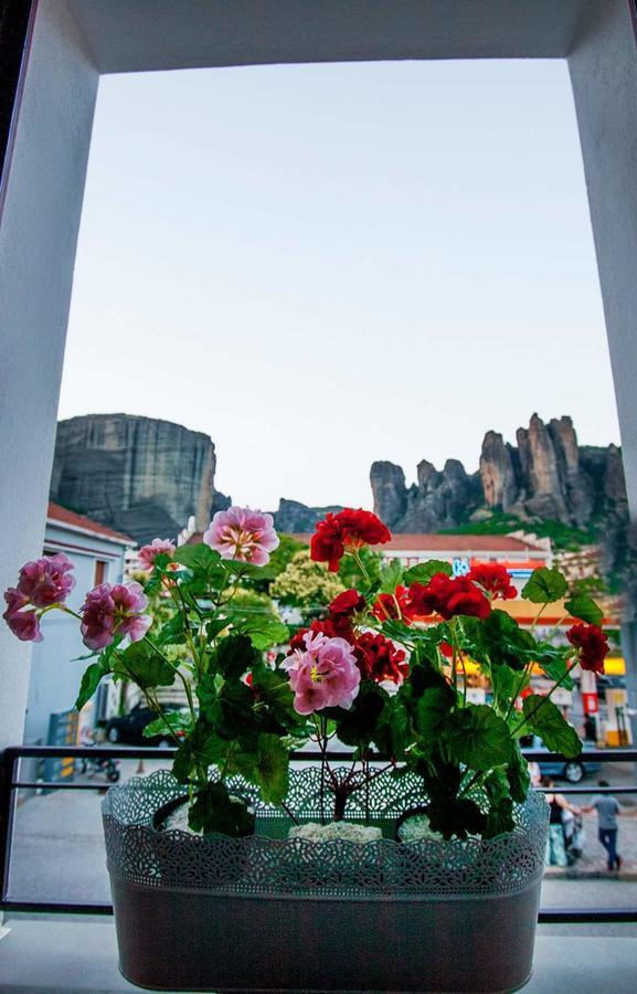Meteora Central Hostel กาลัมปากา ภายนอก รูปภาพ