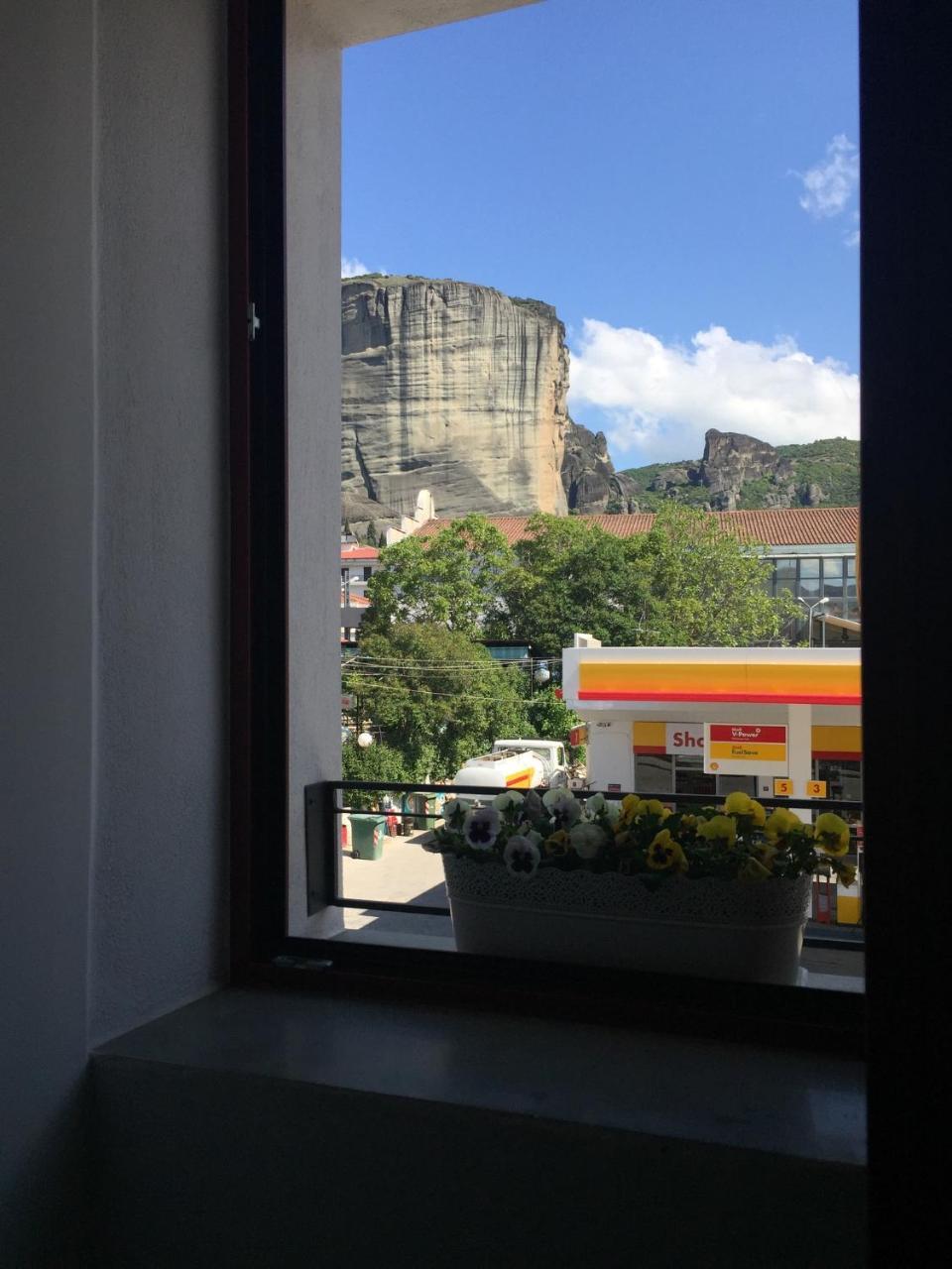 Meteora Central Hostel กาลัมปากา ภายนอก รูปภาพ