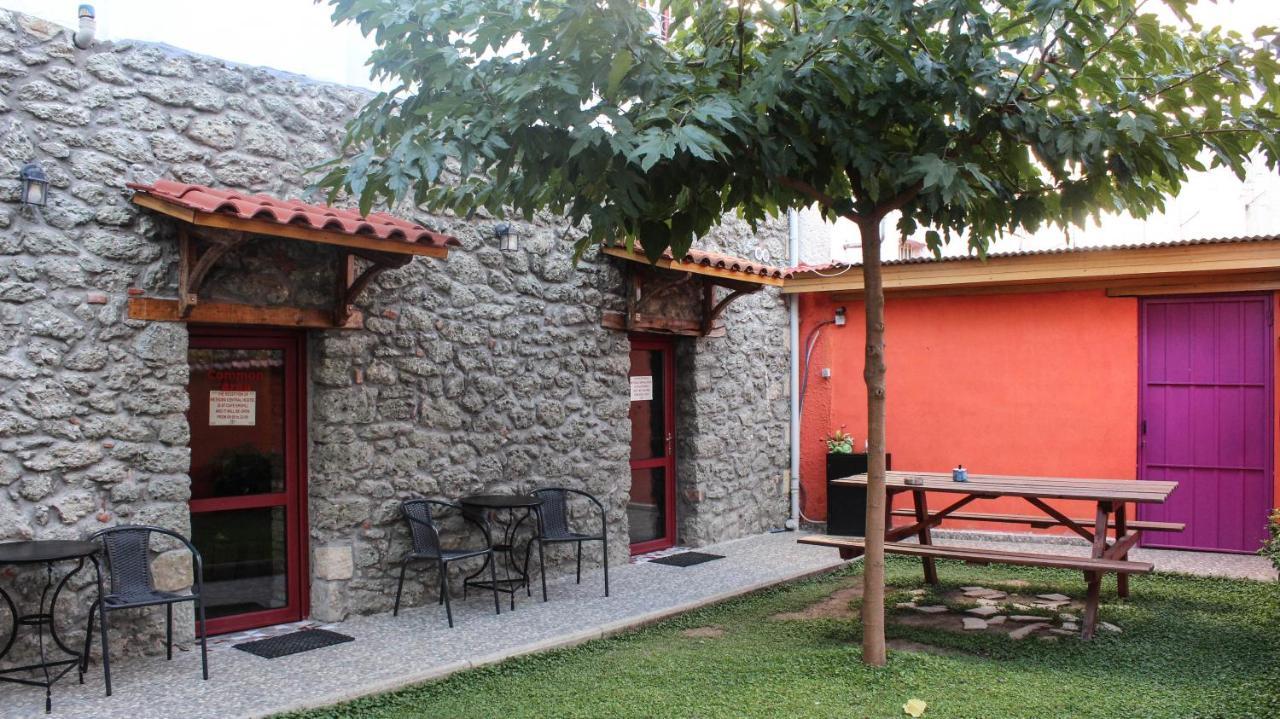 Meteora Central Hostel กาลัมปากา ภายนอก รูปภาพ