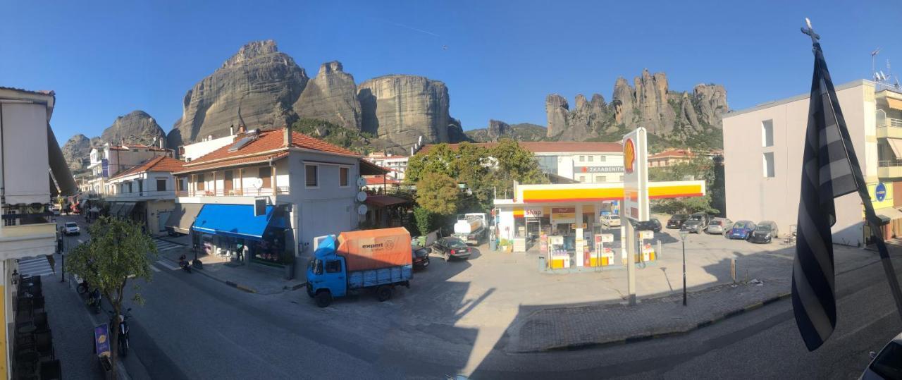 Meteora Central Hostel กาลัมปากา ภายนอก รูปภาพ