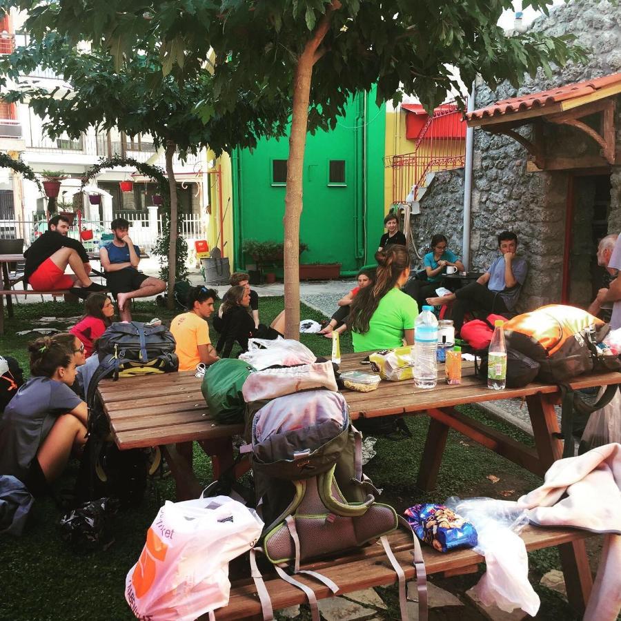 Meteora Central Hostel กาลัมปากา ภายนอก รูปภาพ